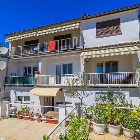 App 100 M From The Sea In Quite Part Of Marta 3 Crikvenica