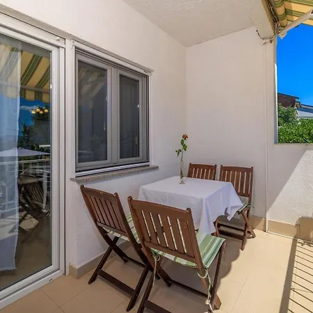Apartmán App 100 M From The Sea In Quite Part Of Marta 3