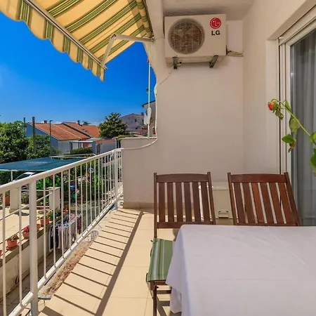 Apartman App 100 M From The Sea In Quite Part Of Marta 3 *