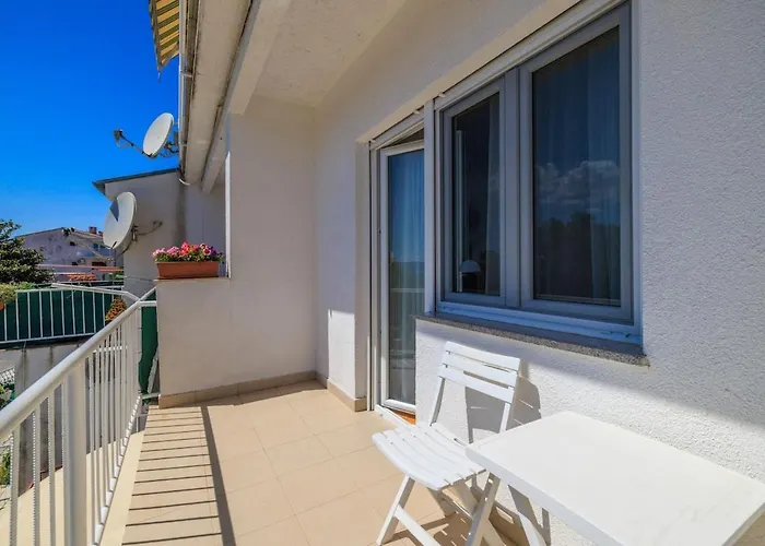 App 100 M From The Sea In Quite Part Of Marta 3 Crikvenica