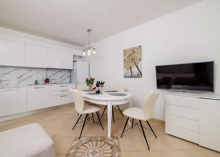 App 100 M From The Sea In Quite Part Of Marta 3 Crikvenica