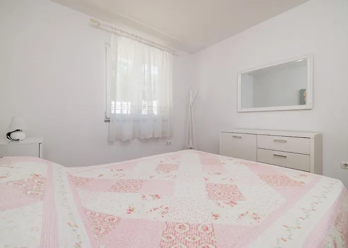 App 100 M From The Sea In Quite Part Of Marta 3 Διαμέρισμα